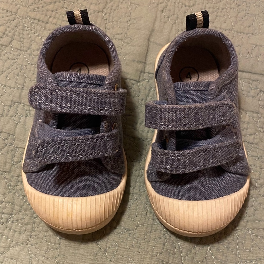 Cat and Jack girls shoes
